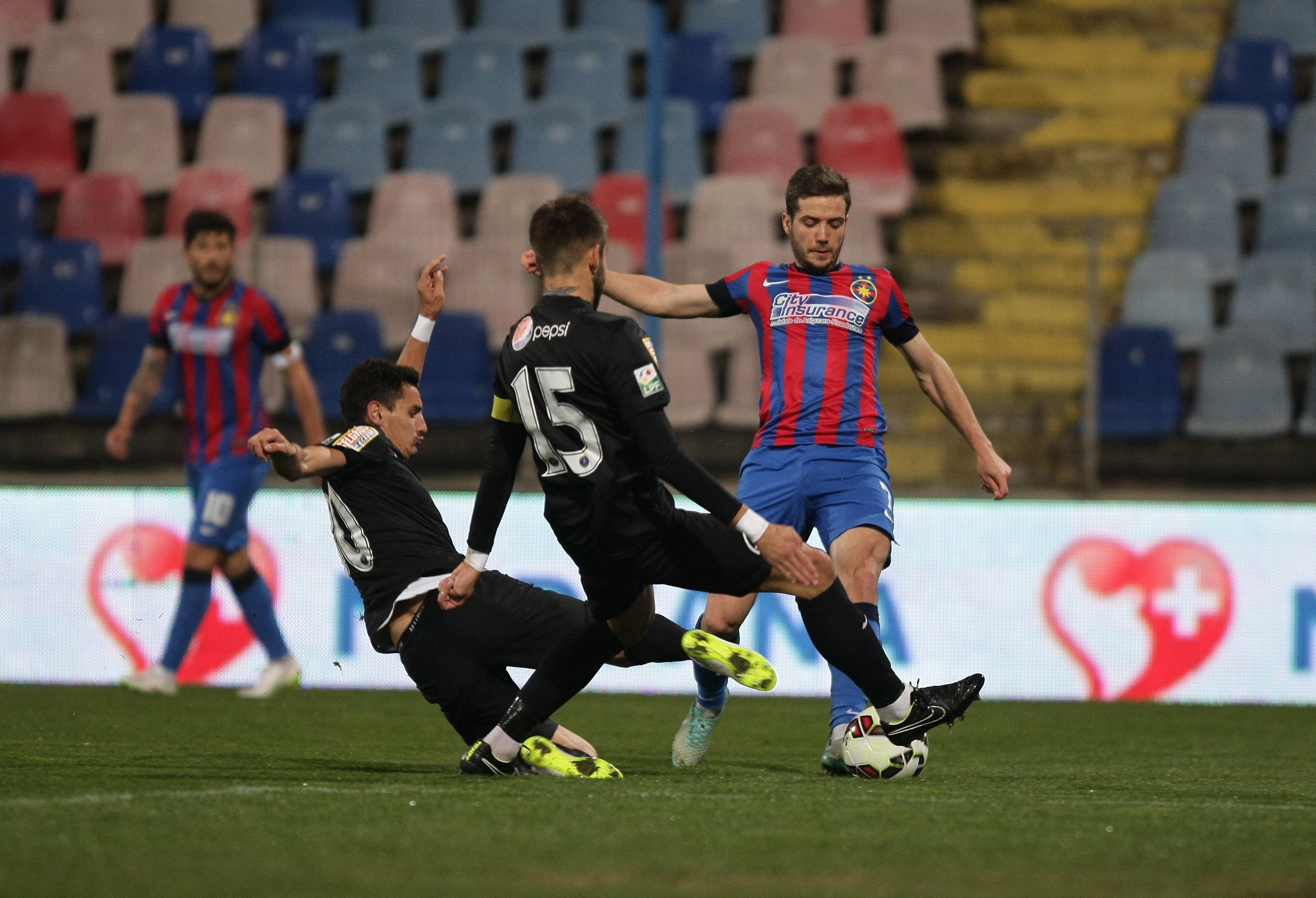 Steaua - Viitorul 4-1. Fără Puțanu pe teren, și ”Dodel” e mare / FOTO&VIDEO