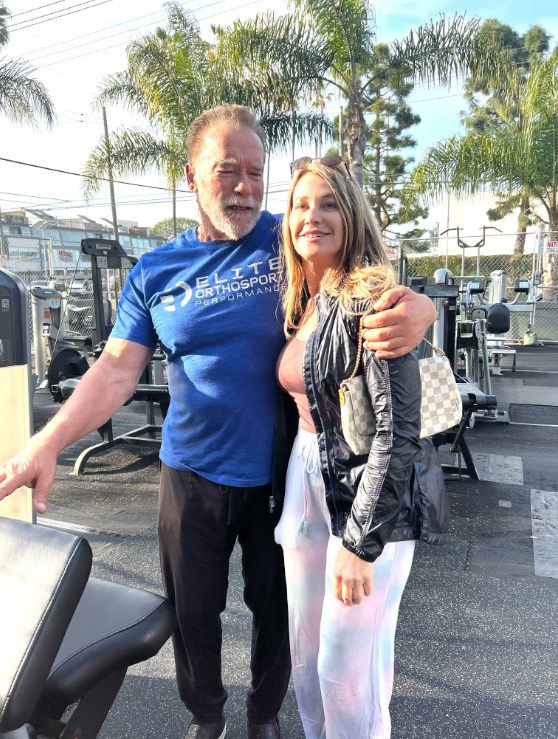 Nadia Comăneci, întâlnire cu Arnold Schwarzenegger la sală. Cum arată actorul la 75 de ani