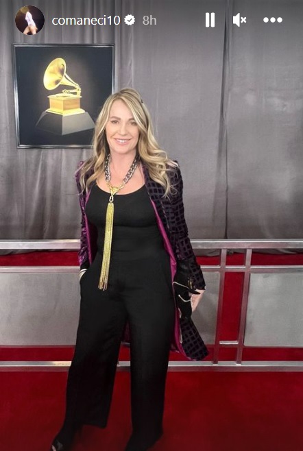 Cum a apărut Nadia Comăneci la Premiile Grammy 2023. Românca s-a pozat pe covorul roșu cu un actor din serialul „Wednesday”