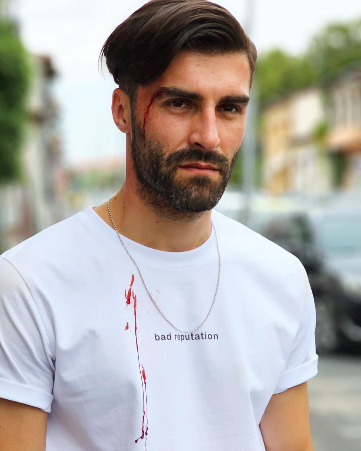 Cum comentează Daniel Nuță secvențele de bătaie din primul episod „Groapa”: „Pe unul dintre ei, îl arunc peste o masă, direct într-o canapea”