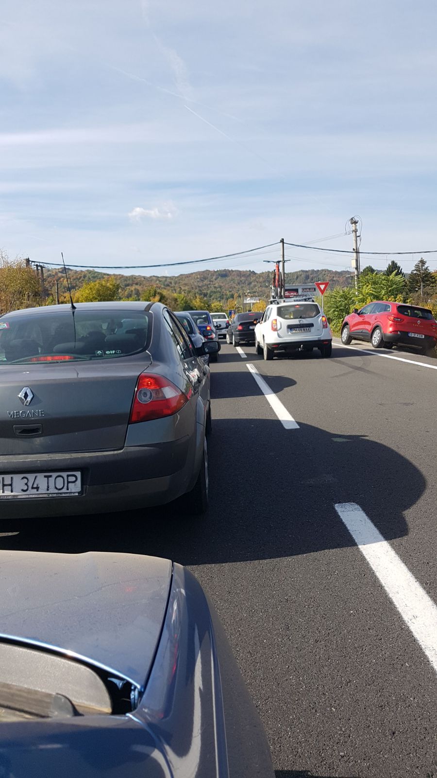 Aglomerație pe Valea Prahovei: ce recomandă polițiștii rutieri celor care au drum pe DN1
