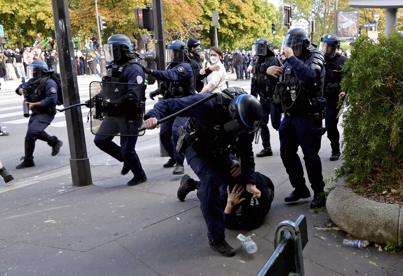 Studenții francezi continuă protestele în Franța