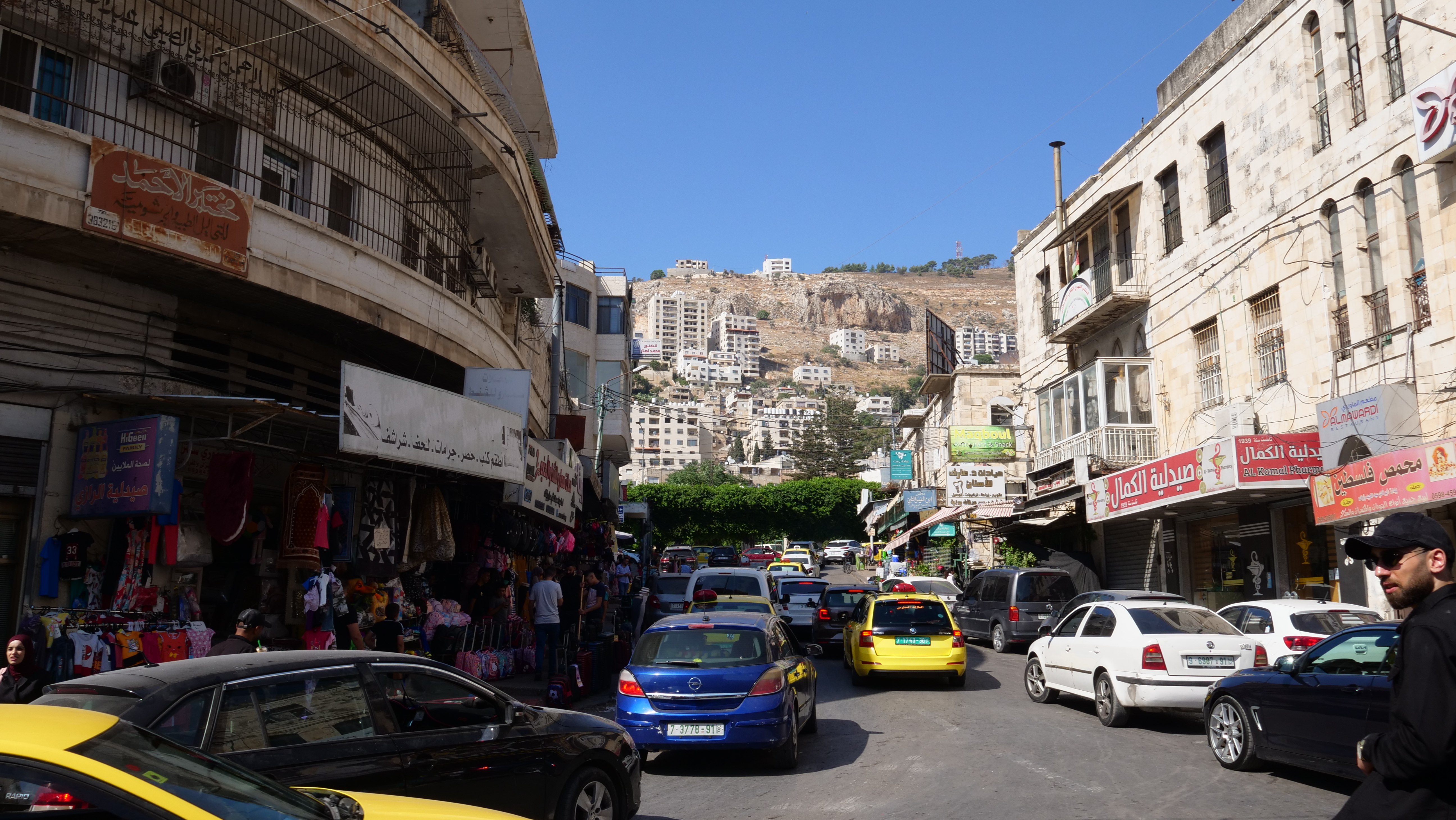 CORESPONDENȚĂ DIN PALESTINA. Viața și moartea în două orașe devastate de conflictele militare. Rezistența „martirilor”, acte de terorism pentru israelieni