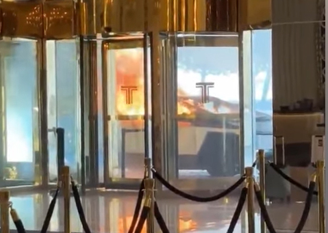 Felrobbant egy Tesla a Trump-toronynál – videó