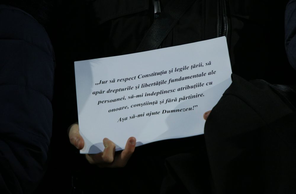 FOTO&VIDEO/ Sute de magistrați au protestat la Curtea de Apel București