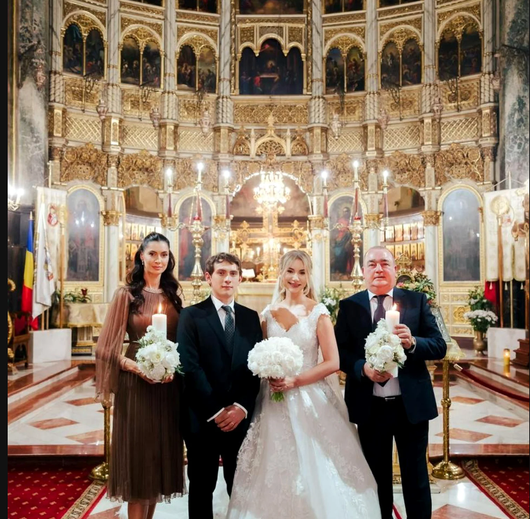 Fiul cel mare al Gabrielei Firea a făcut nuntă secretă la Palatul Snagov. Mireasa și soacra mare au atras atenția tuturor