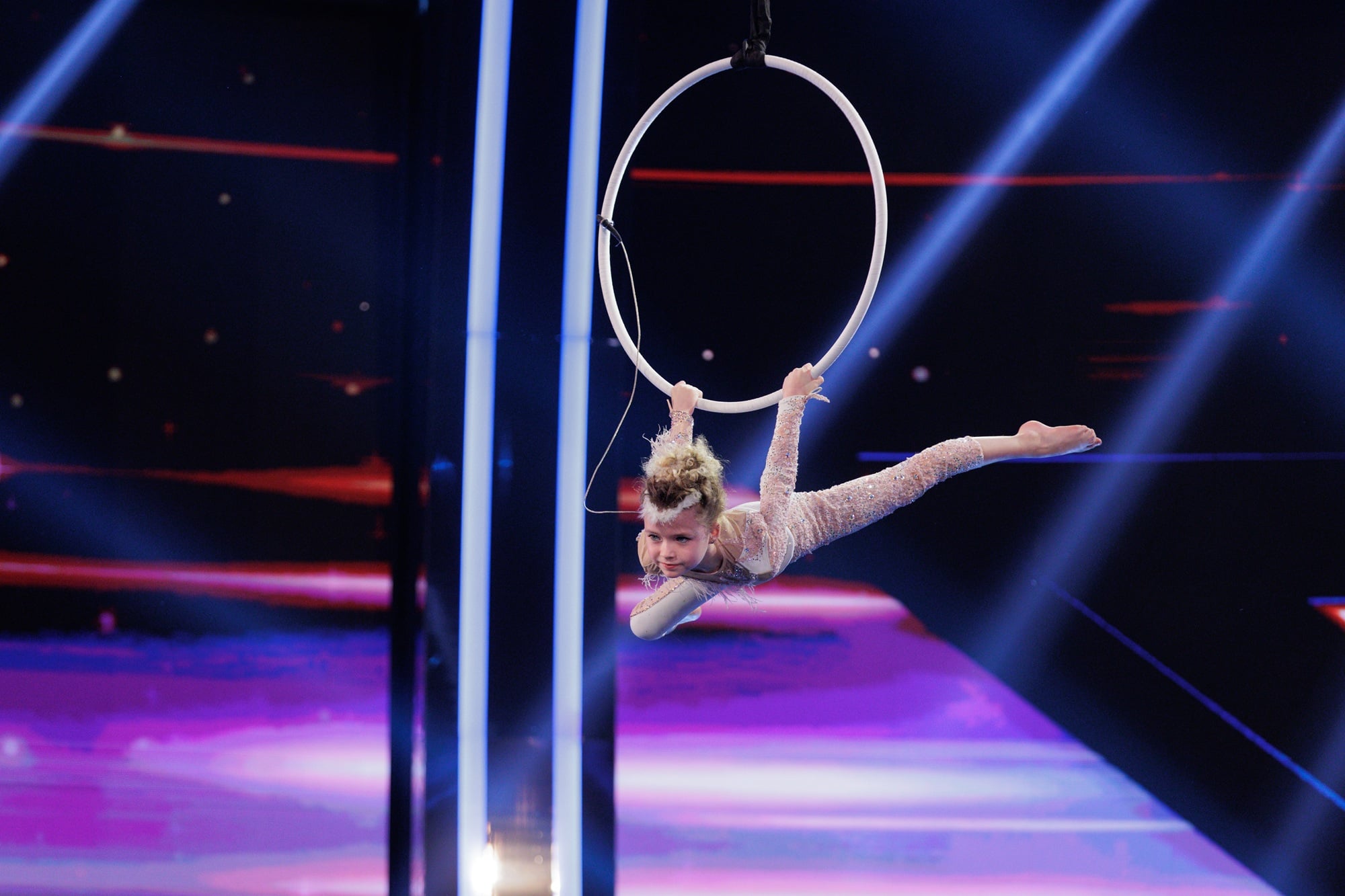 Anastasia Horbatsevych, Golden Buzz din partea lui Smiley și Pavel Bartoș la „Românii au talent”: „Când sunt bombardamente nu pot să merg să mă antrenez”