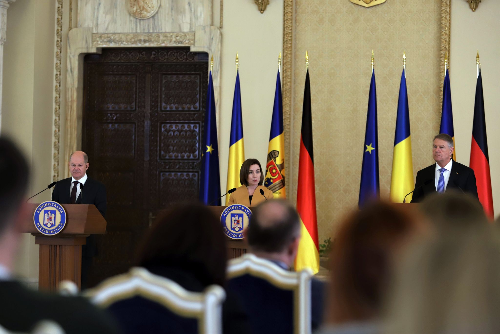 Klaus Iohannis, Maia Sandu și Olaf Scholz, întrevedere la București. Ce au discutat cei trei lideri