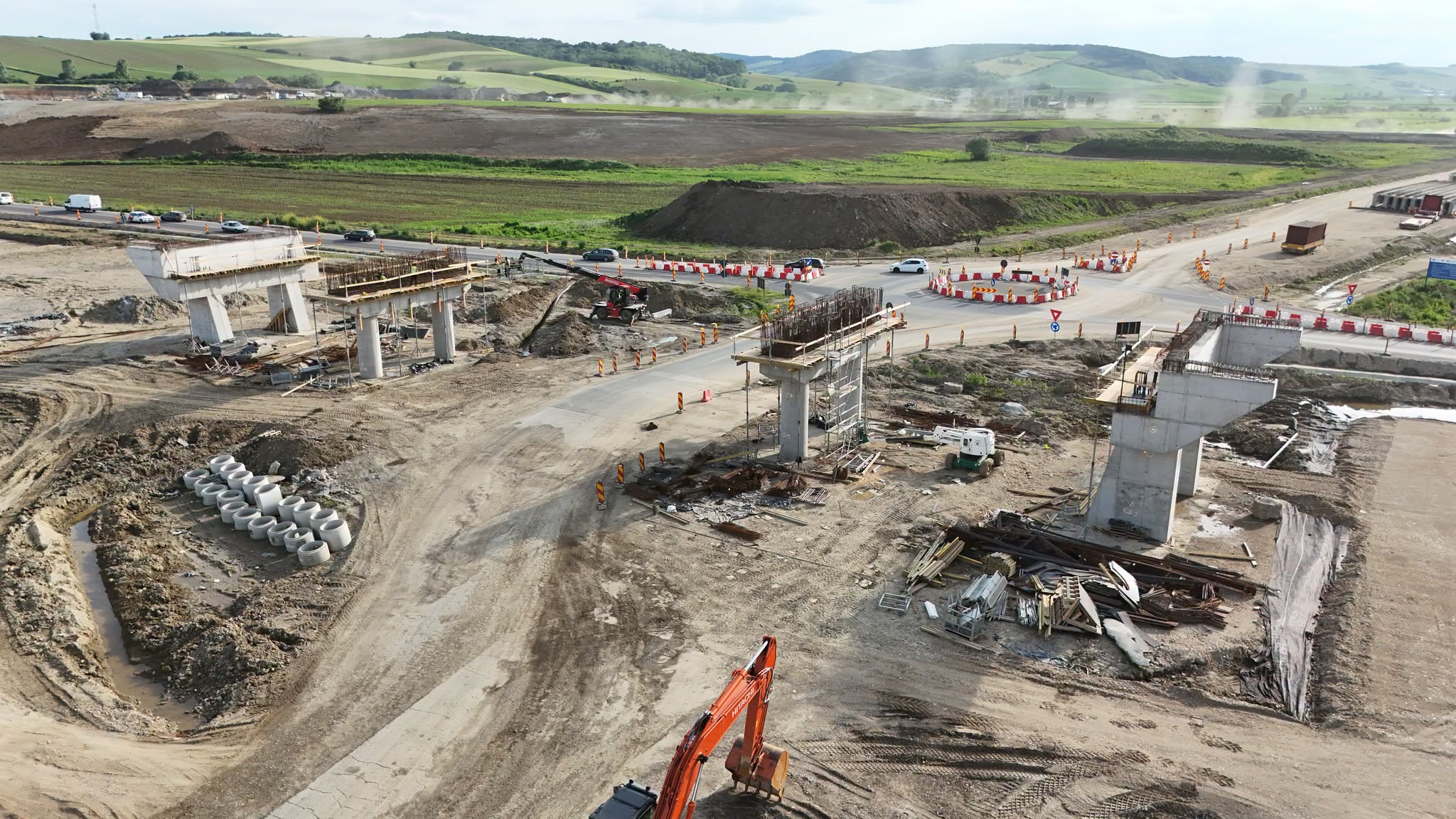 De când vom circula pe primii kilometri ai Autostrăzii Unirii A8: Lotul Târgu Mureș - Miercurea Nirajului a ajuns la 50%