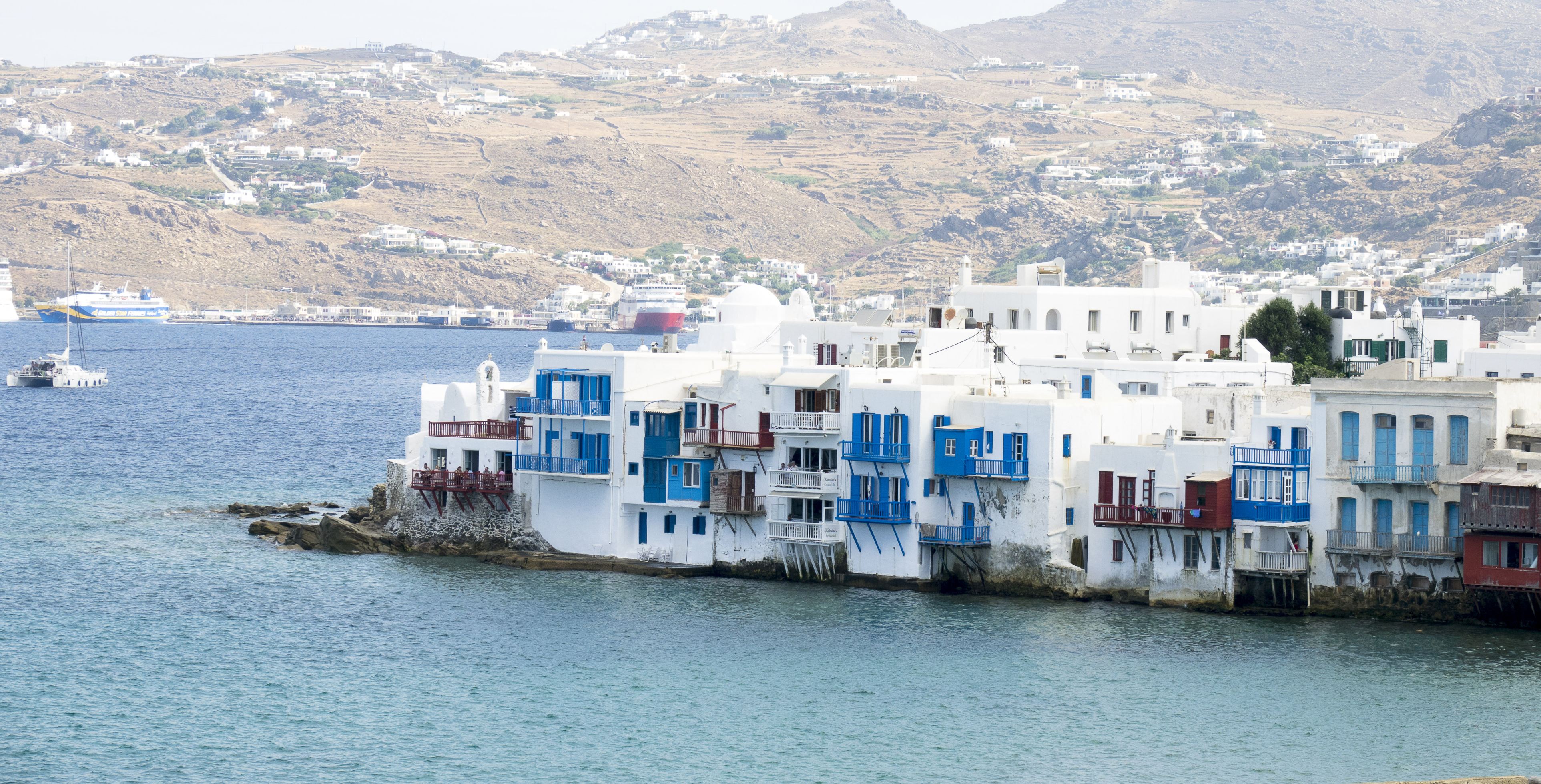 Eforturile de conservare a insulei grecești Mykonos au degenerat în violențe. Arheolog bătut violent