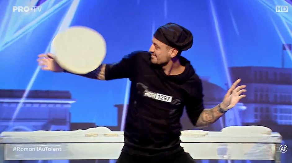 Un pizzer a făcut senzație la Românii au talent. Fratele lui, care a participat la show, a murit de infarct | FOTO