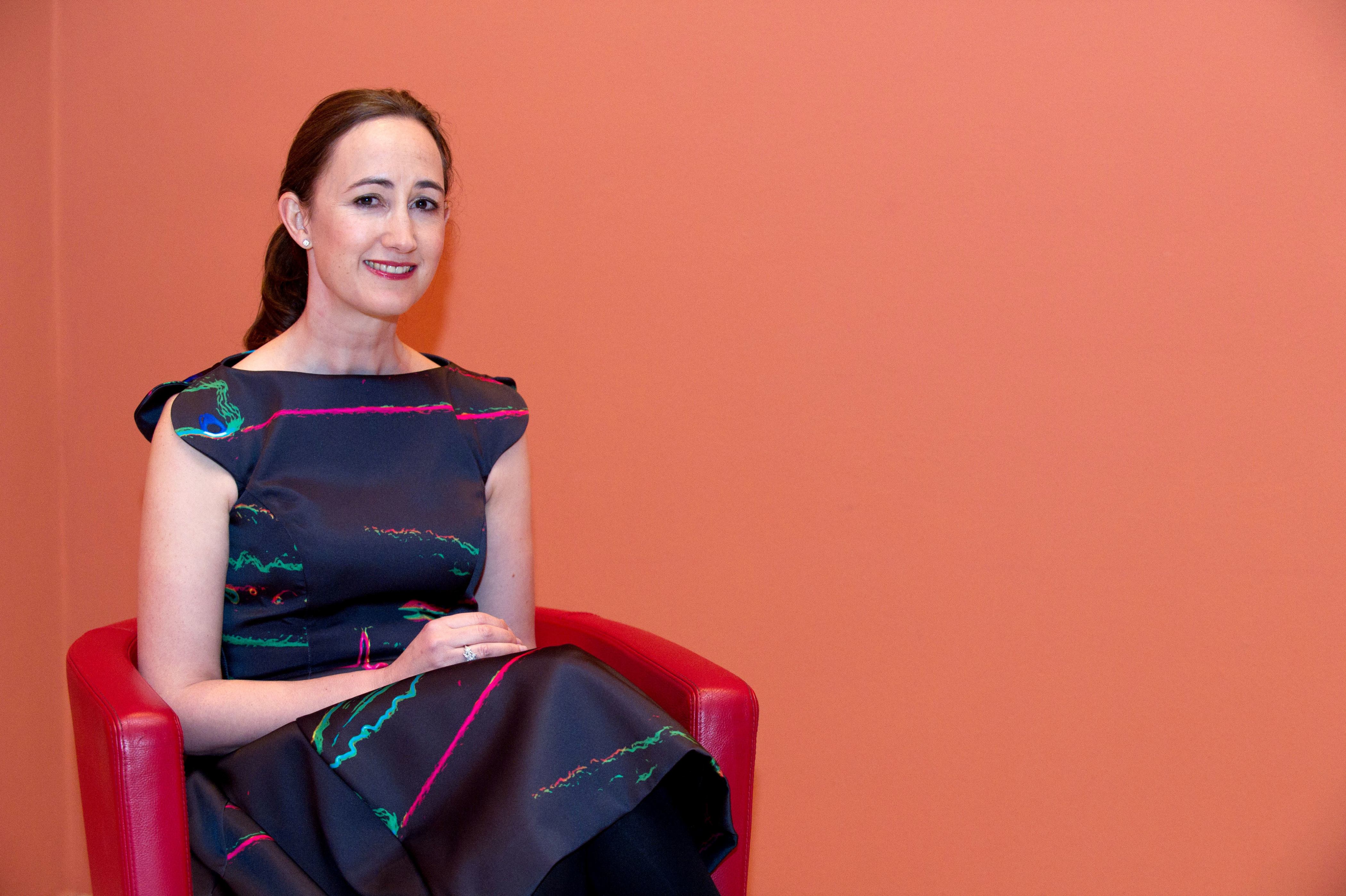Scriitoarea Sophie Kinsella a murit la 55 de ani. Era autoarea romanelor bestseller „Shopaholic”