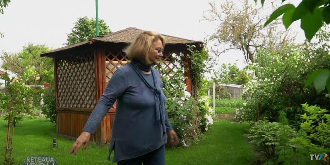 Imagini spectaculoase cu casa Torei Vasilescu. S-a pensionat și trăiește într-o vilă ca-n filme: „Eu stau aici ca la mănăstire”