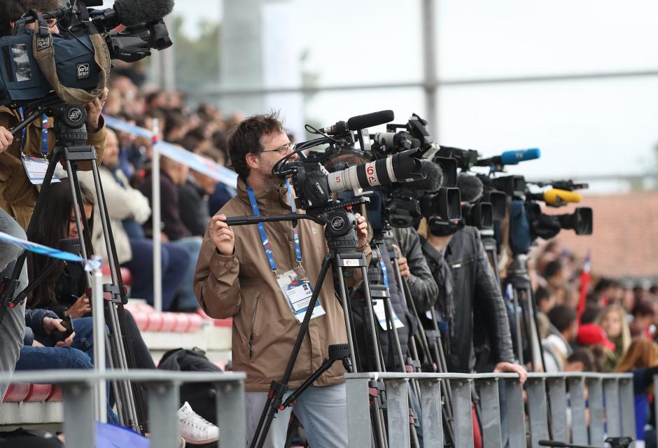Francezii trag tare la Biarritz, pentru a învinge România în deschiderea Euro 2016. Antrenamente cu 10.000 de fani | GALERIE FOTO&VIDEO