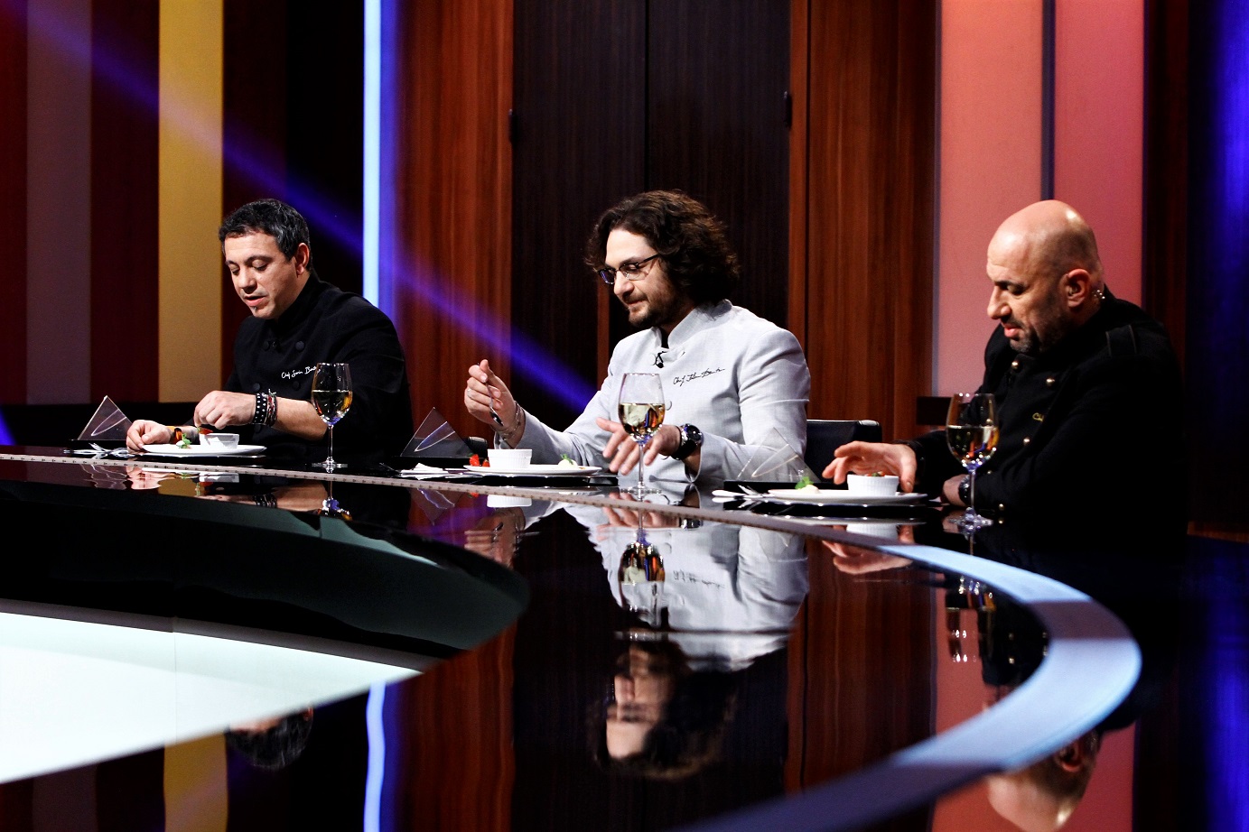 Lecții de viață și apariții memorabile, în marea premieră a sezonului 5 "Chefi la cuțite" | FOTO