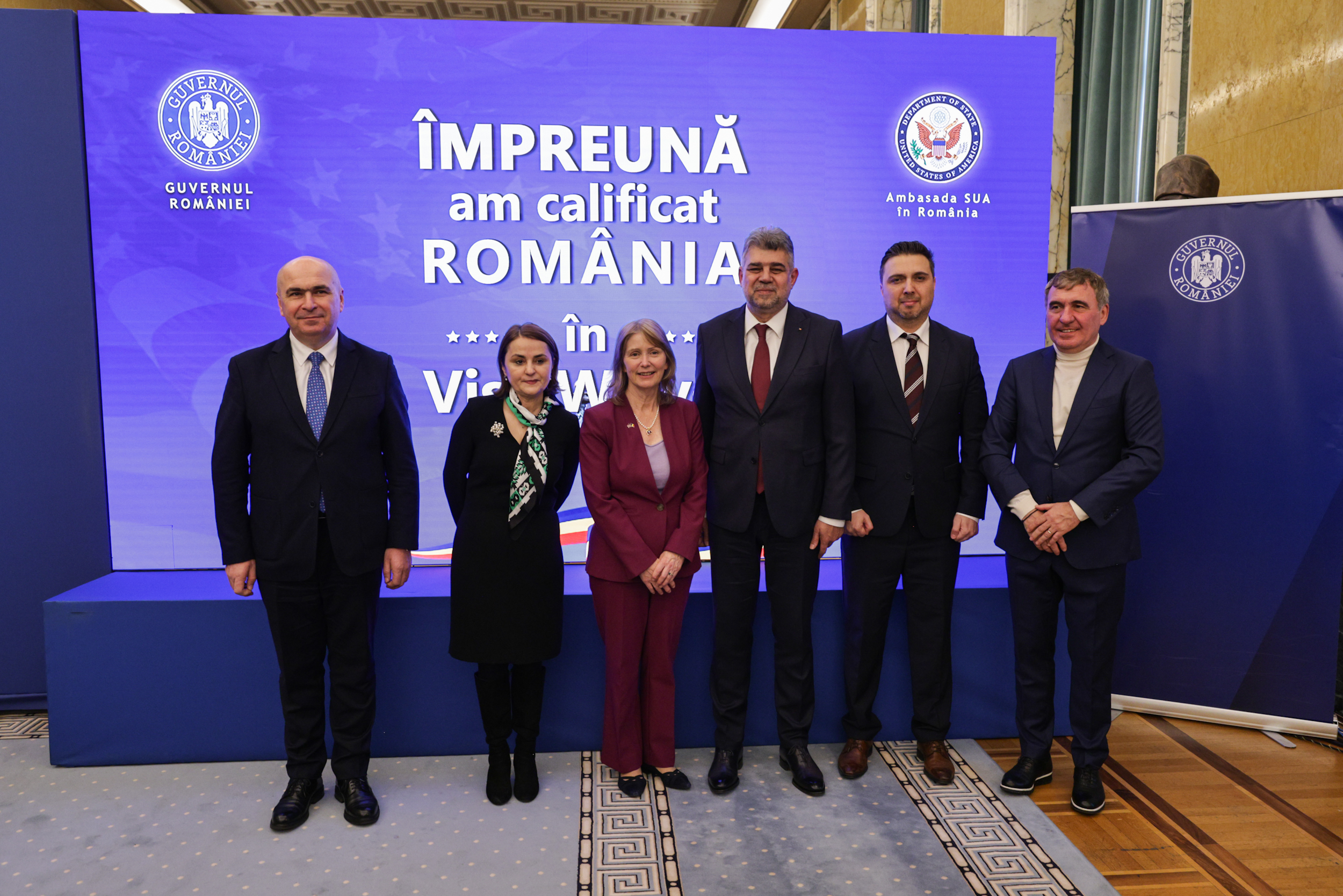 Românii pot călători în SUA fără vize din 31 martie. Decizia, oficializată de Marcel Ciolacu, ambasadoarea SUA și Hagi: „Un moment istoric”