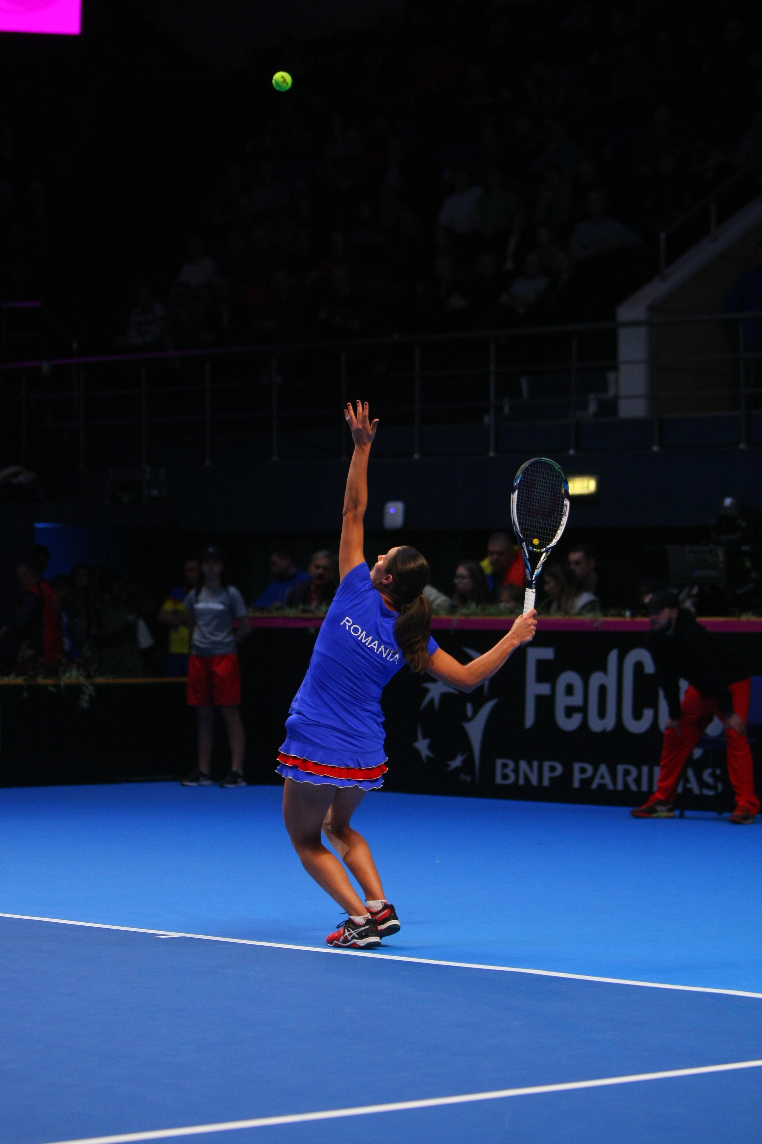 România a fost învinsă de Belgia, în primul tur al Grupei Mondiale II din Fed Cup. Irina Begu a jucat la simplu, dar a pierdut în setul decisiv. Reacții  | FOTO & VIDEO