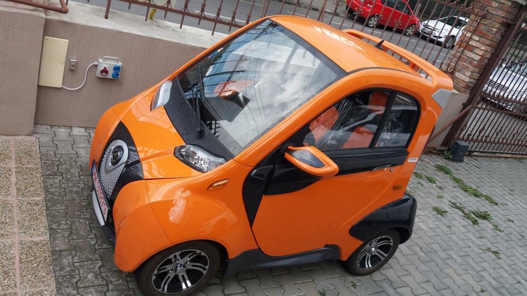 Prima mașină electrică fabricată în România se produce la Cluj. Cum arată și cât costă minunea