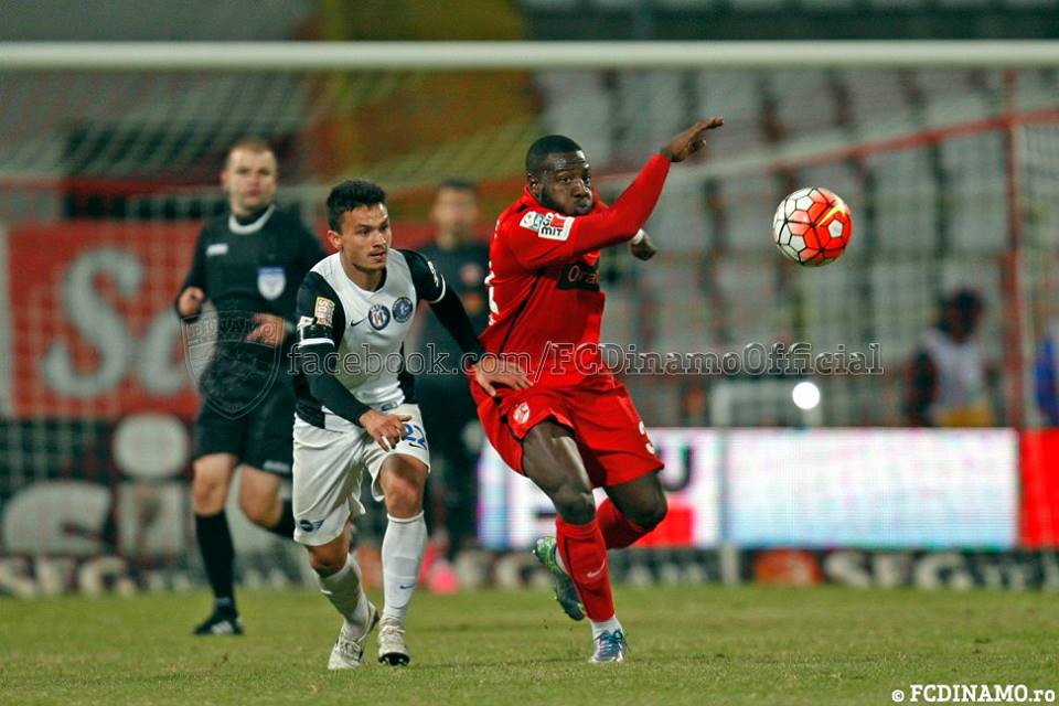 Liga 1. Dinamo - FC Viitorul 1-5. Trupa lui Hagi a predat o lecţie de fotbal în Ştefan cel Mare. A fost cea mai drastică înfrângere a alb-roşiilor din ultimii 30 de ani / GALERIE FOTO&VIDEO