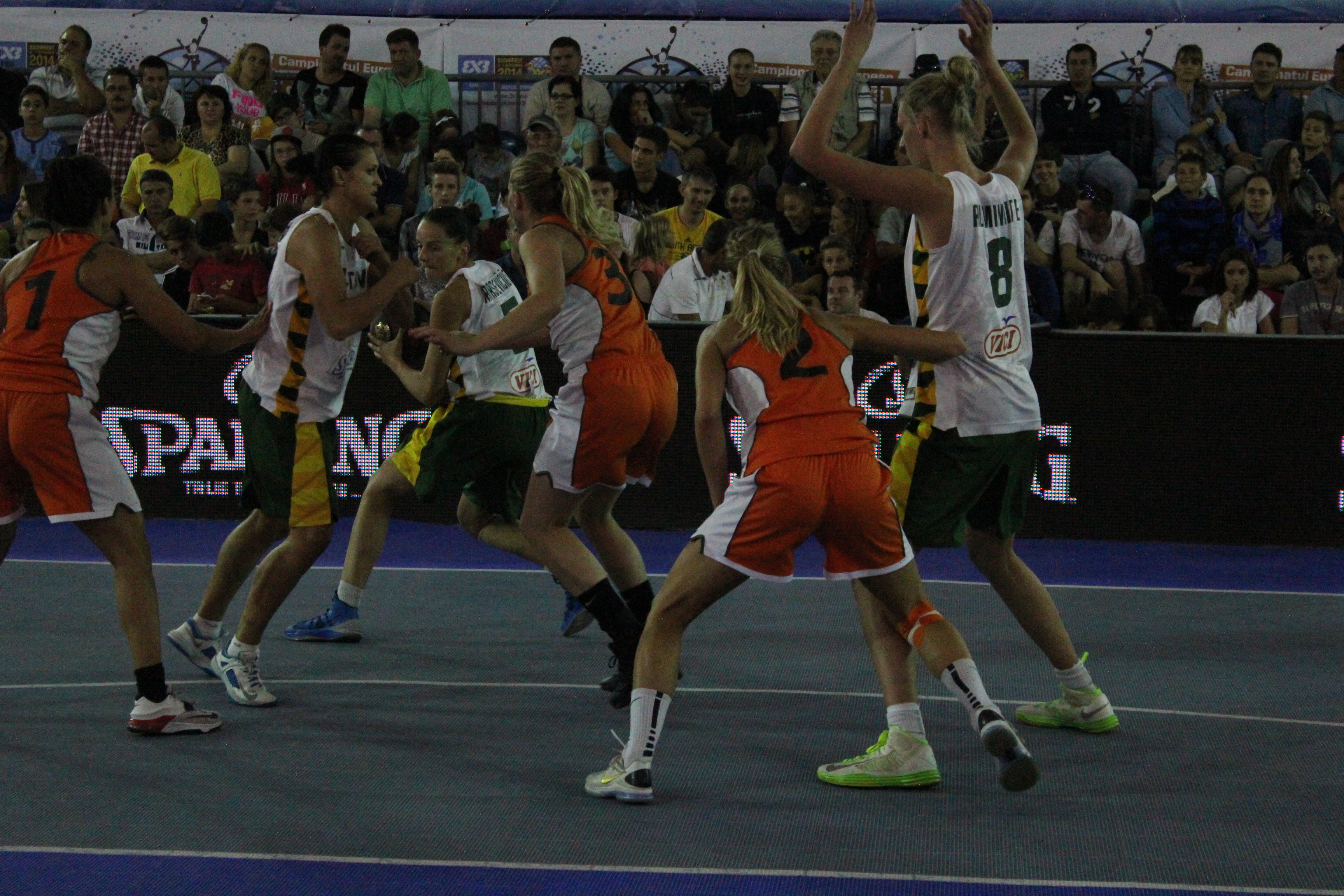 GALERIE FOTO & VIDEO / România joacă astăzi în semifinalele CE de baschet 3x3