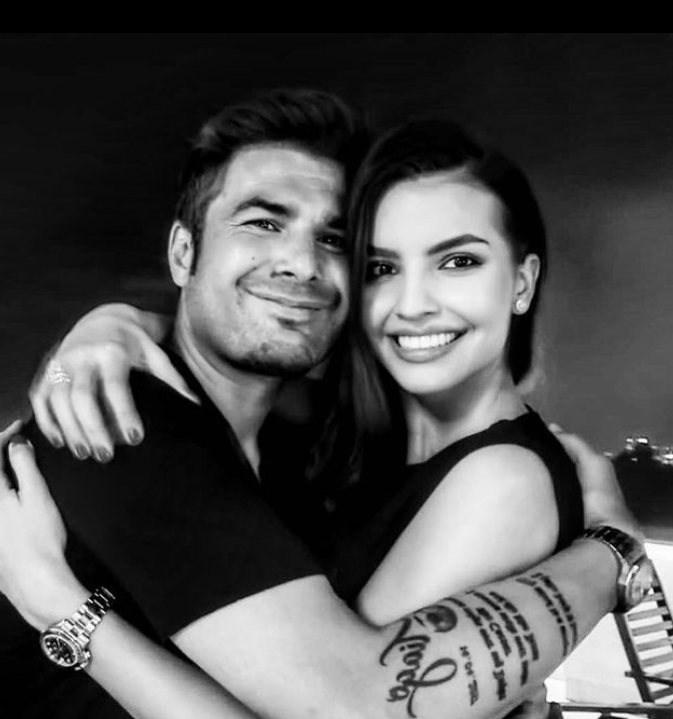 Adrian Mutu, declarație de dragoste pentru soția Sandra. Ce a transmis la 5 ani de la cununia lor religioasă