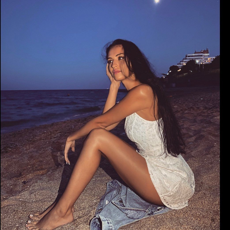 Gabriella Nastas, iubita lui Kamara, primele declarații despre relația cu artistul. Ce spune despre fiul acestuia. „Nu mă văd mamă în viitorul apropiat”