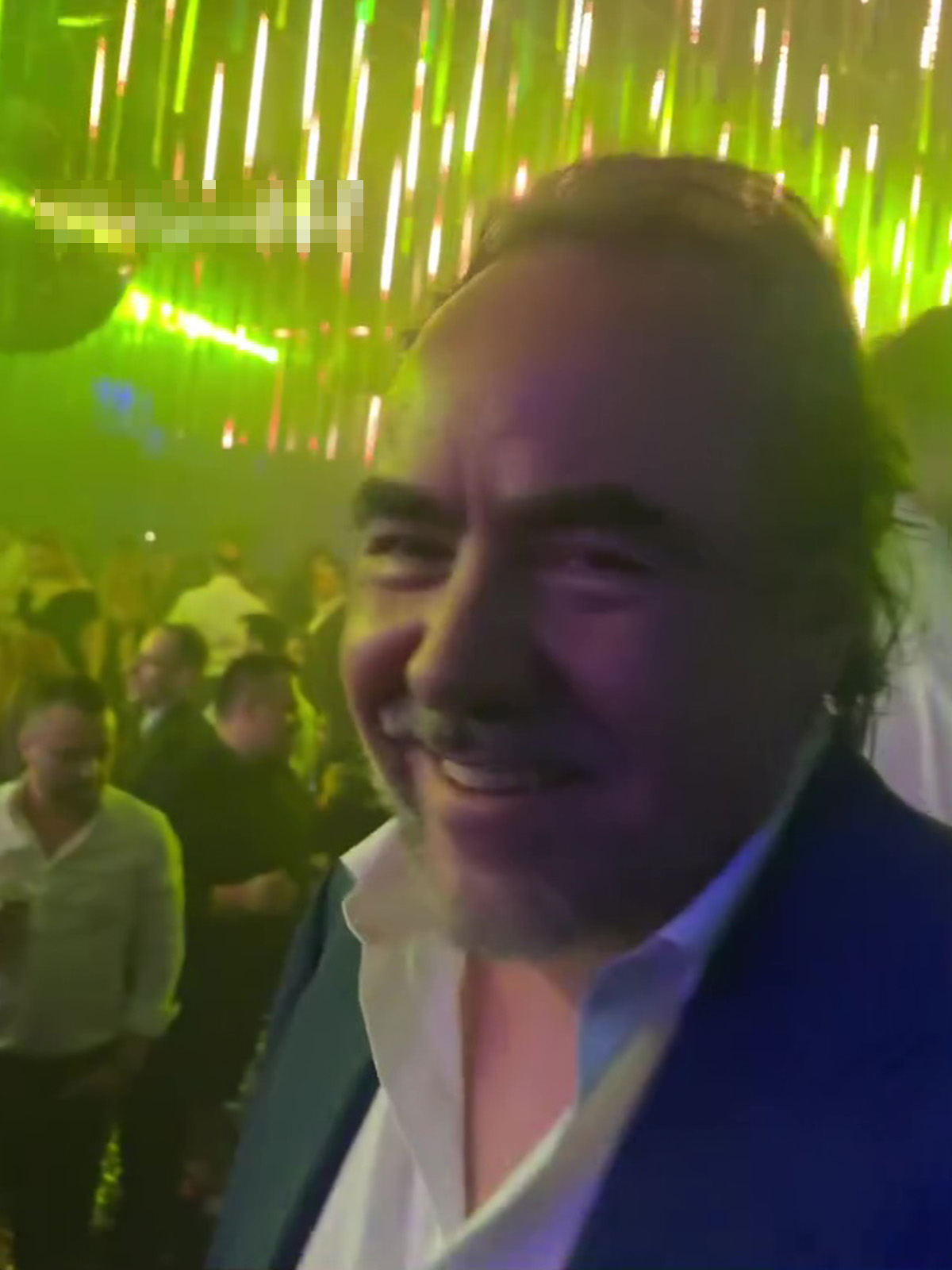Cine este noua iubită a lui Bobby Păunescu. Prima imagine cu partenera regizorului