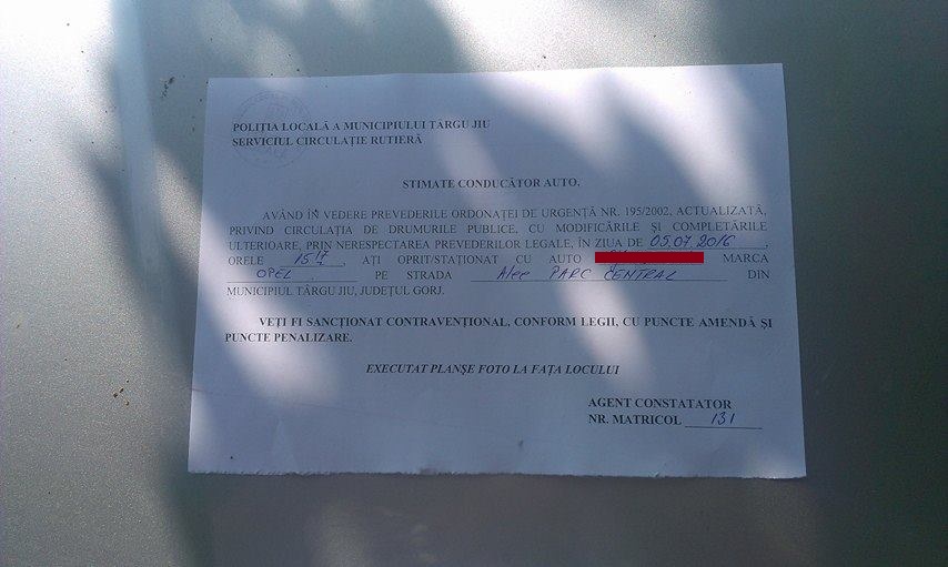Se întâmplă în România! Polițiști amendați pentru parcare ilegală! GALERIE FOTO