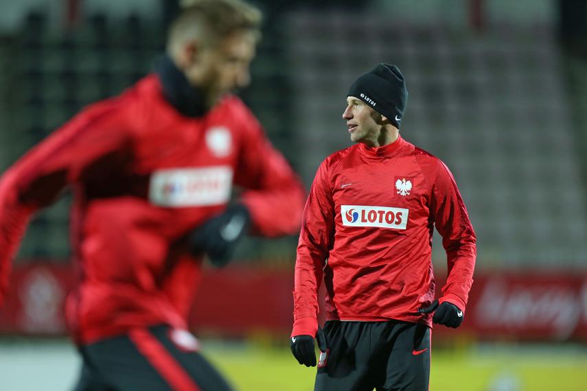 România - Polonia (vineri, ora 21:45, TVR 1). Imagini inedite din cantonamentul adversarilor tricolorilor | GALERIE FOTO&VIDEO