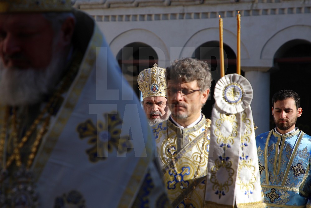UPDATE. Patriarhul Daniel a oficiat, sâmbătă, slujba Agheasmei Mari la Catedrala Patriarhală / GALERIE FOTO