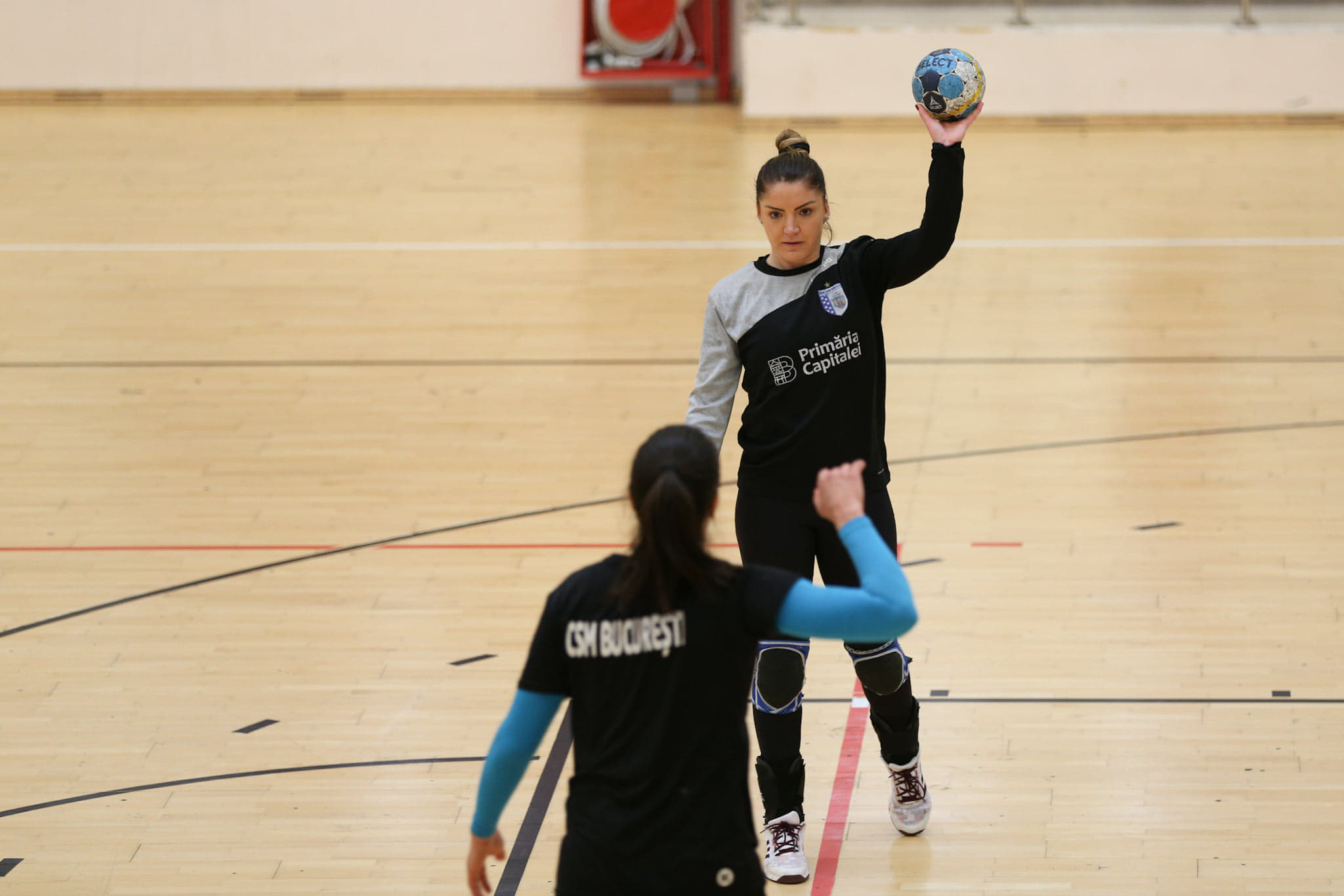 FOTO | CSM București a ratat calificarea în Final Four-ul Ligii Campionilor la handbal feminin. Două eșecuri cu Metz
