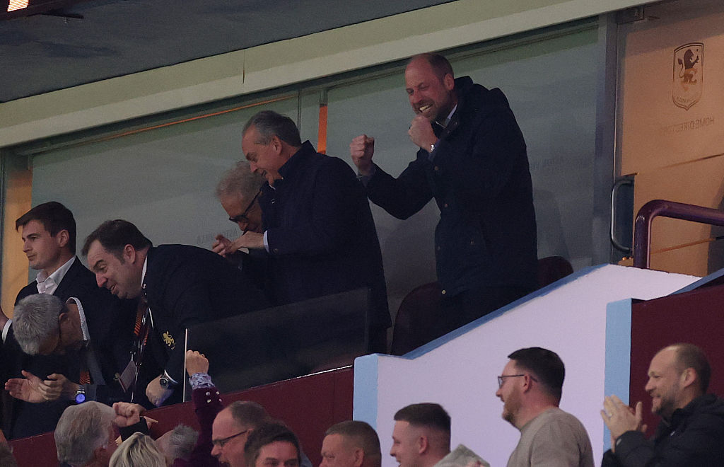 Cum a apărut prințul William în tribune la meciul dintre Aston Villa și Nottingham Forest. Unde a mers după fluierul final