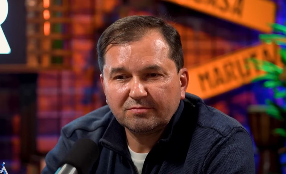Sebastian Dobrincu, supărat de știrile false despre tatăl lui: „Păi nu era el securist, traficant de toate?”. Romică este mecanic auto