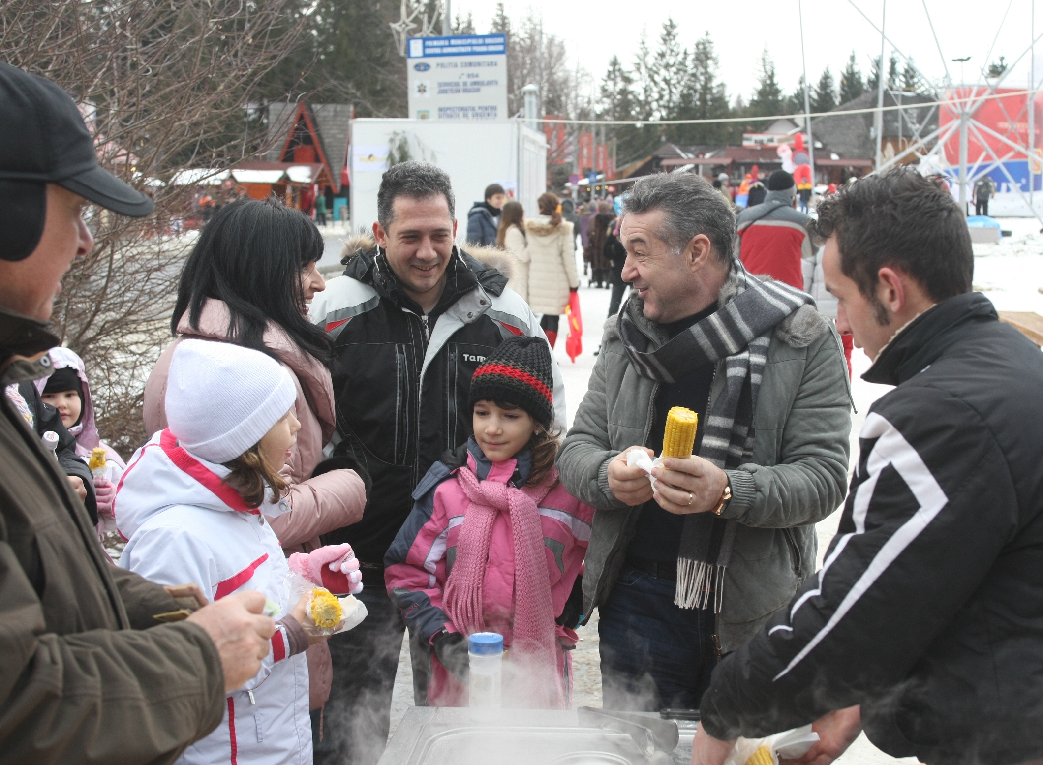 Steaua duce dorul unor fotbaliști adevărați, dar Gigi Becali dă banii pe petreceri private! Revelion de 10.000 de euro la munte! GALERIE FOTO