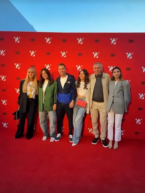 Vedete pe covorul roșu la TIFF 2026. Florin Piersic a sărutat-o pe frunte pe Nadia Comăneci în fața tuturor celor prezenți