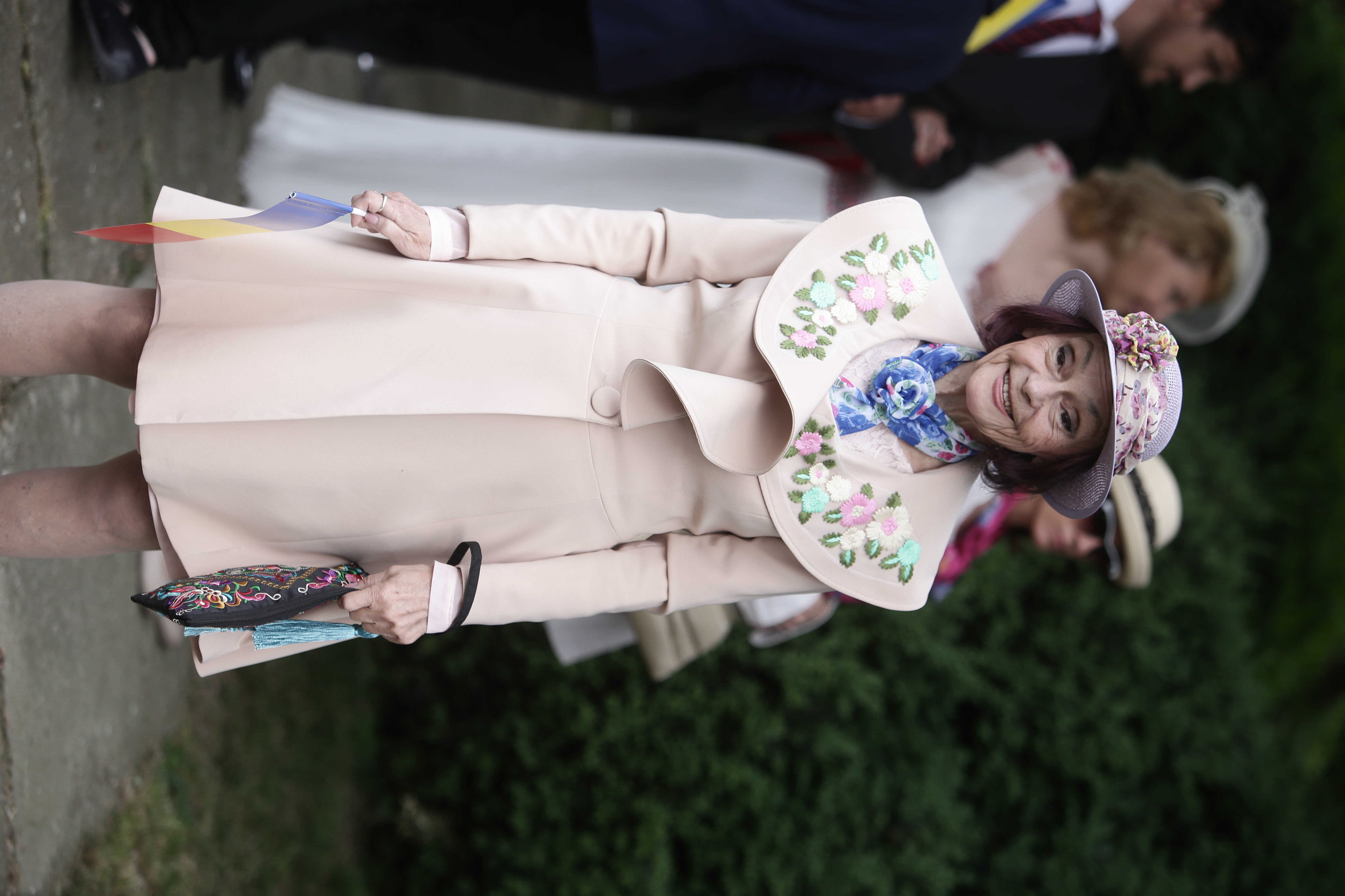 FOTO&VIDEO/ Sute de invitați la „Garden Party”, eveniment găzduit de Palatul Elisabeta, de Ziua Regalității