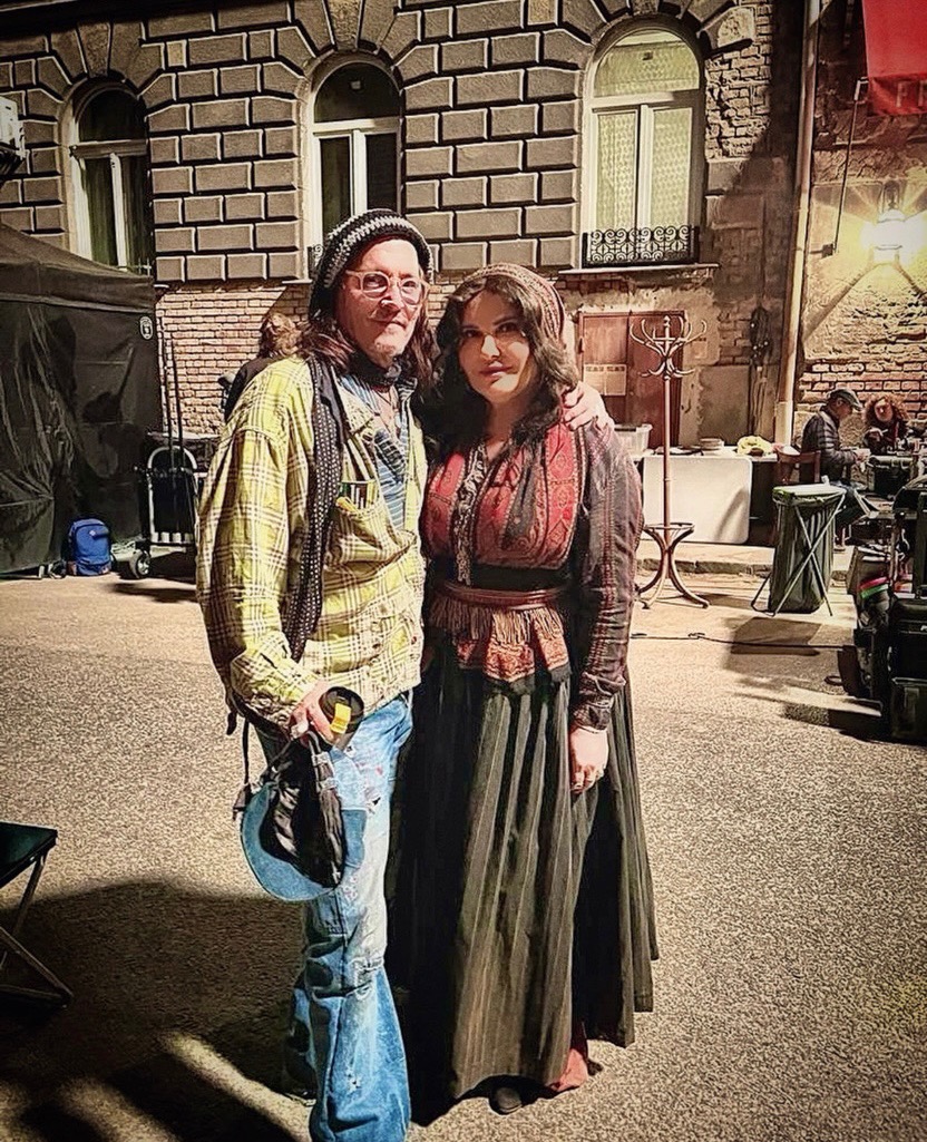 Viorica și Ioniță de la Clejani, în film cu Al Pacino. Artiștii români apar în producția lui Johnny Depp
