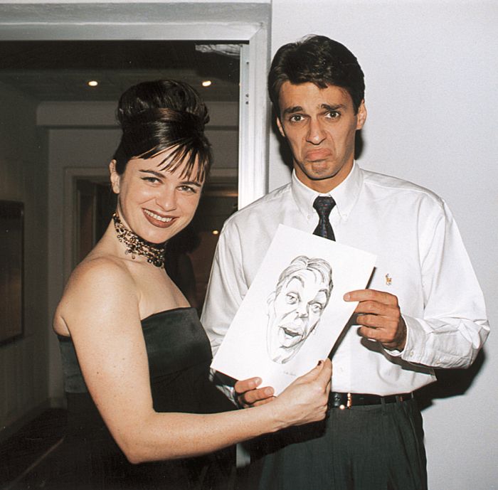 GALERIE FOTO/ Imagini de colecție de la prima petrecere a revistei VIVA! Cum arătau vedetele în anul 1999