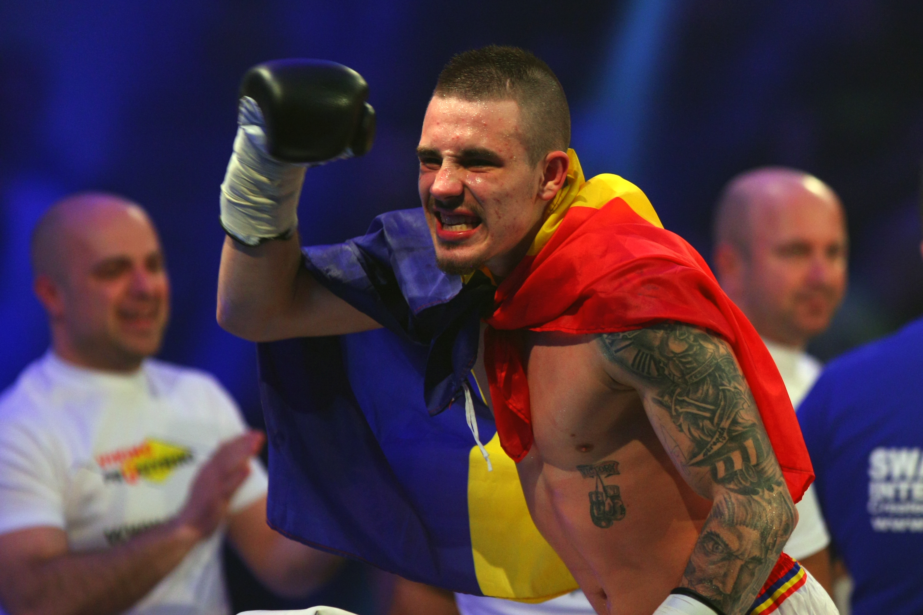Meciul în urma căruia Amansio Paraschiv a devenit campion mondial Superkombat New Heroes! VIDEO& FOTO