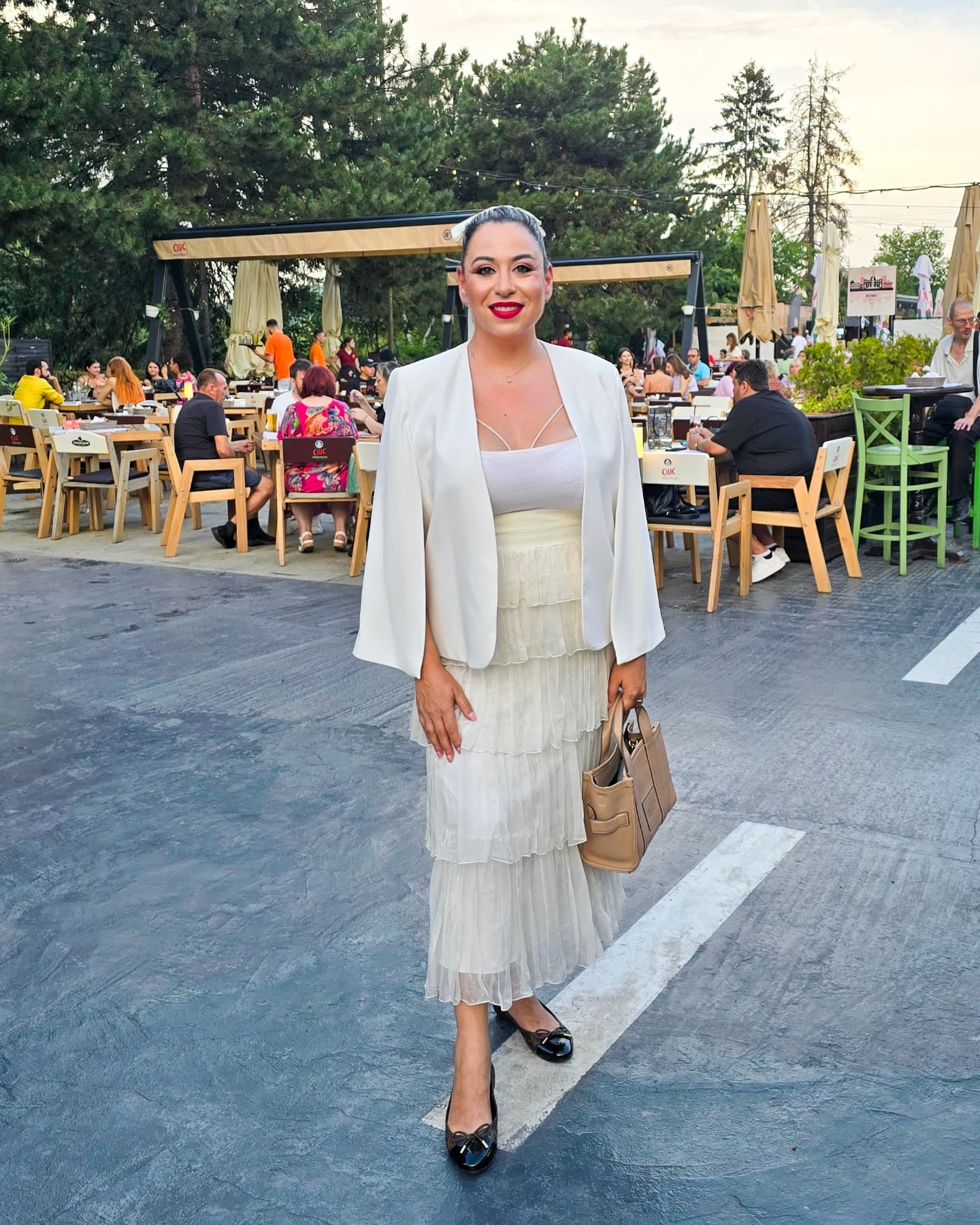 Oana Roman, dur criticată de angajatul unui hotel de lux de pe litoral. „Apropo, când intri undeva, se dă «Bună ziua!»”