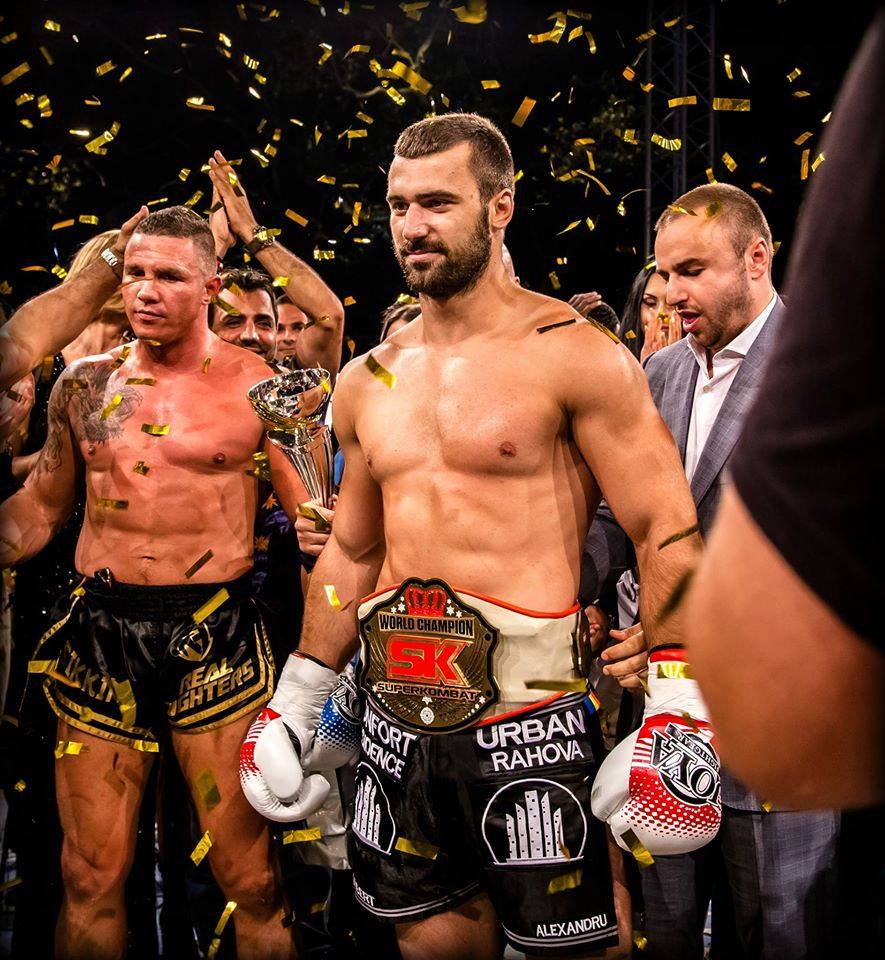 Campionul mondial Superkombat Andrei Stoica: ^“Ultima bătaie de care îmi amintesc am primit-o de la mama” / GALERIE FOTO