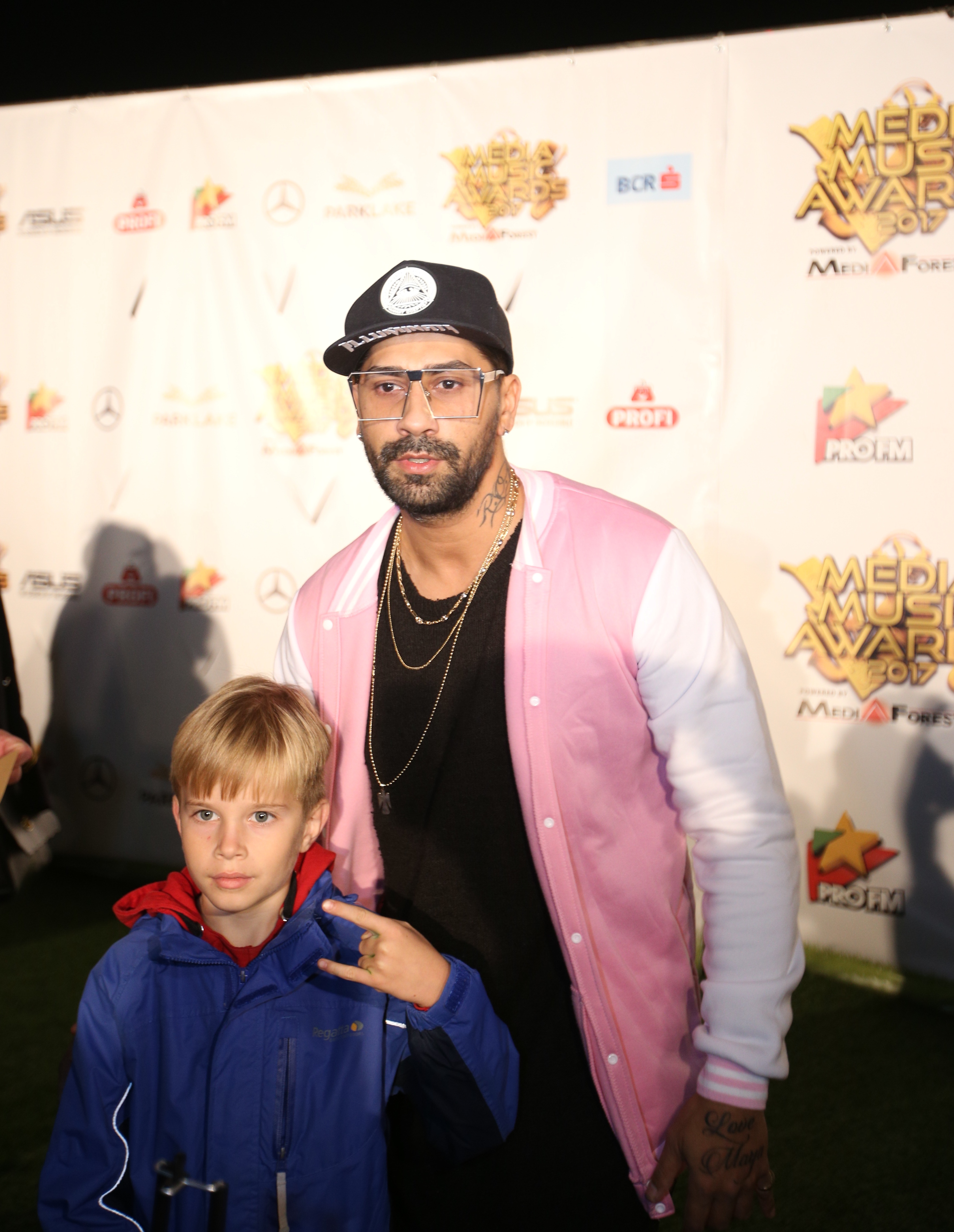 FOTO EXCLUSIV/ Media Music Awards 2017. Vedetele au strălucit în lumina reflectoarelor. Alina Eremia a întors toate privirile