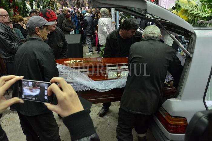 DOLIU. Neşu senior a fost înmormântat: "A avut un moment de cădere"