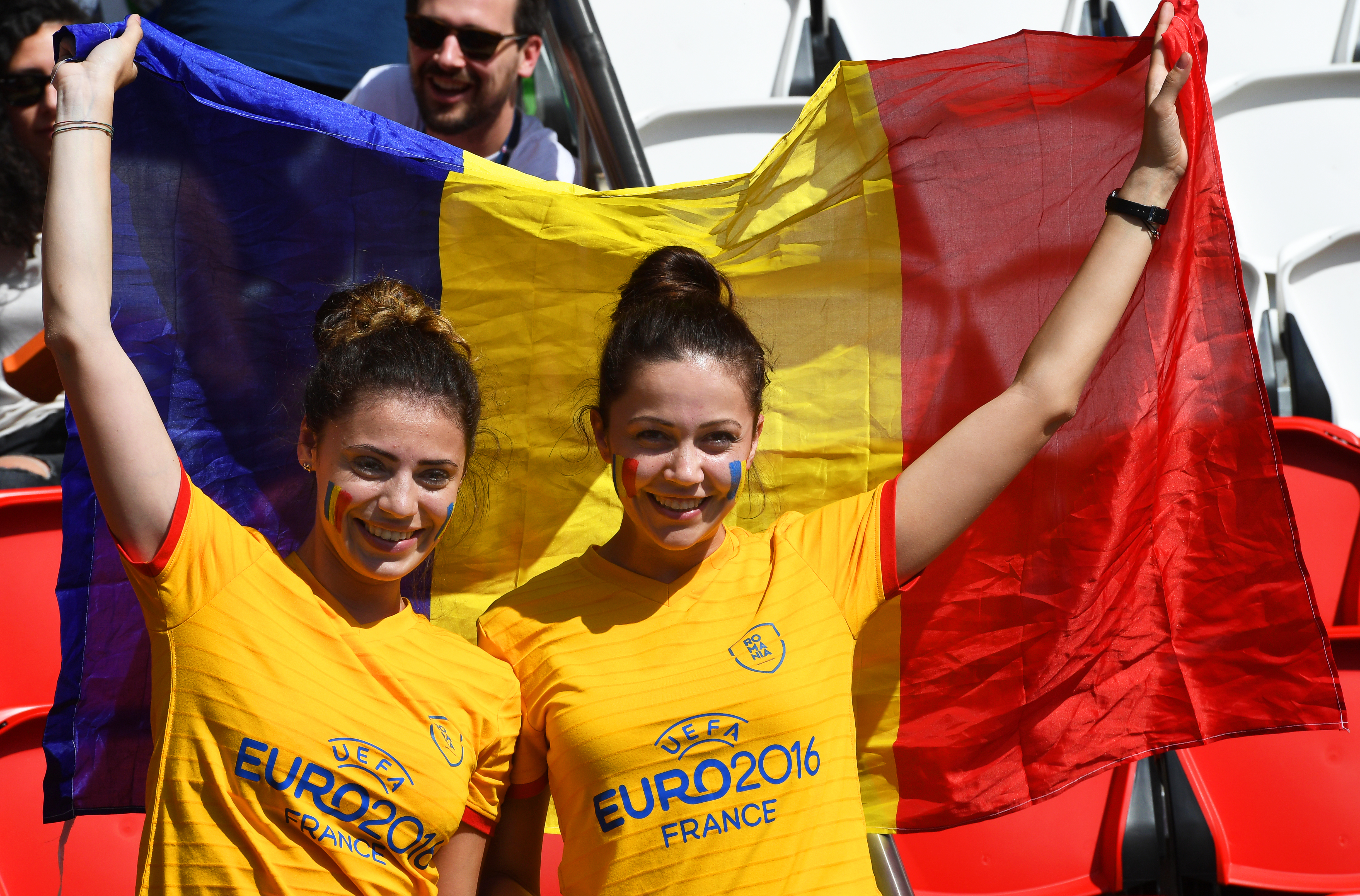 Euro 2016, România - Albania (azi, ora 22:00). Oglindă, oglinjoară ale lor sau ale noastre vor fi cele mai frumoase diseară? GALERIE FOTO