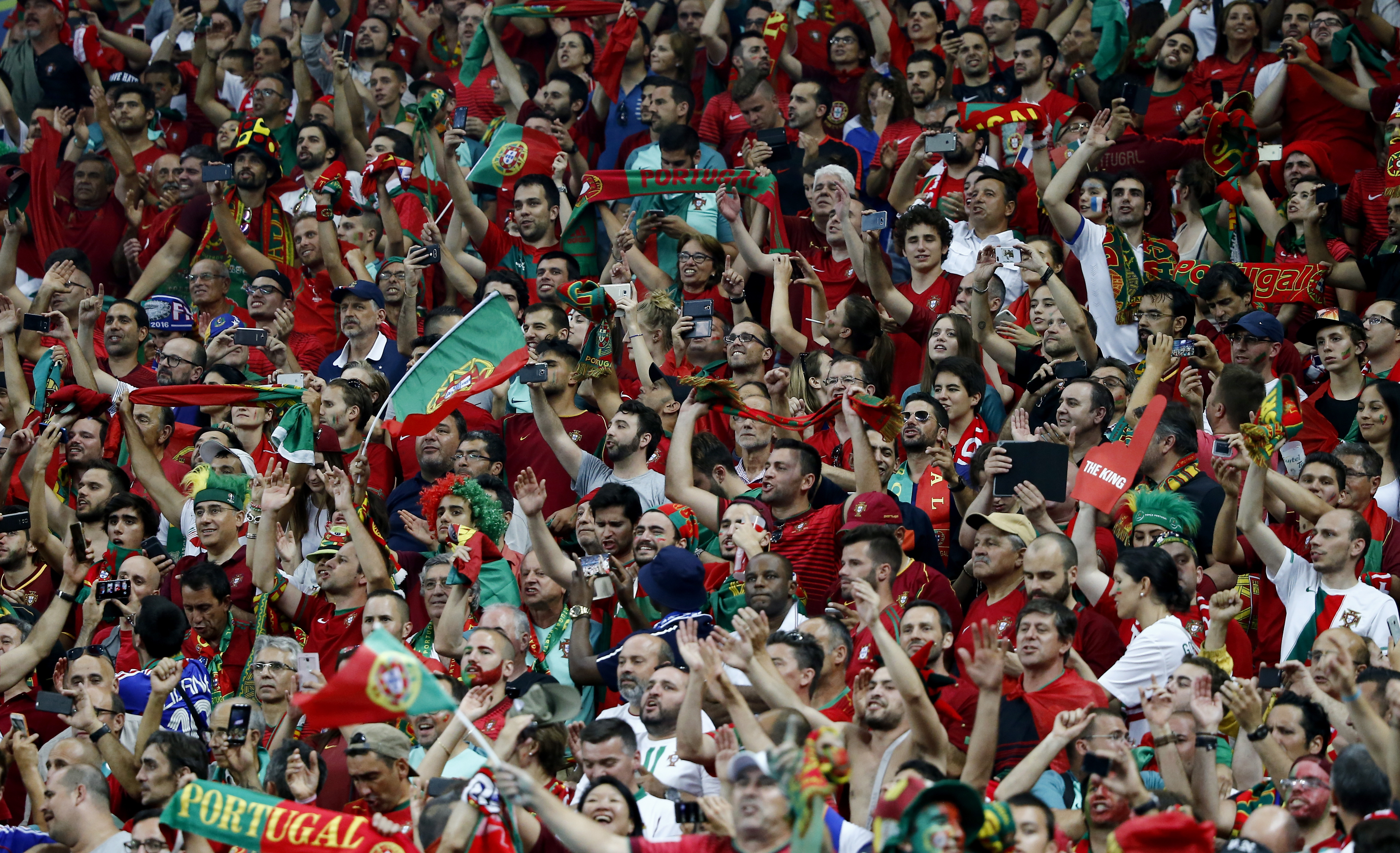Euro 2016, finala:  Portugalia-Franța 1-0. Eder i-a dus pe lusitani în Eden! Gignac a lovit bara în 90+2, la 0-0! Cristiano Ronaldo a jucat doar 24 de minute