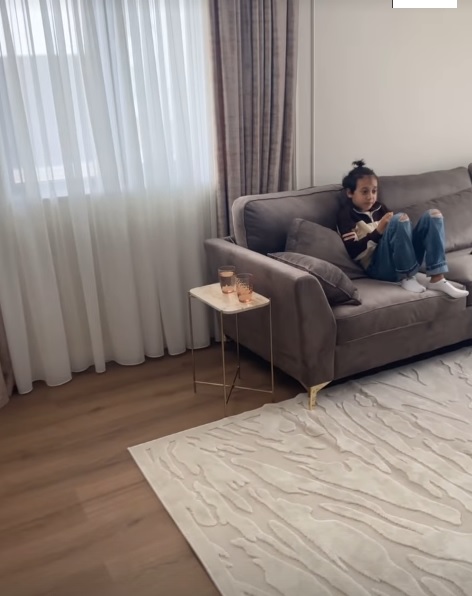 Imagini cu apartamentul din București al Claudiei Pătrășcanu. Ce planuri are cu noua locuință, în care nu se mută permanent