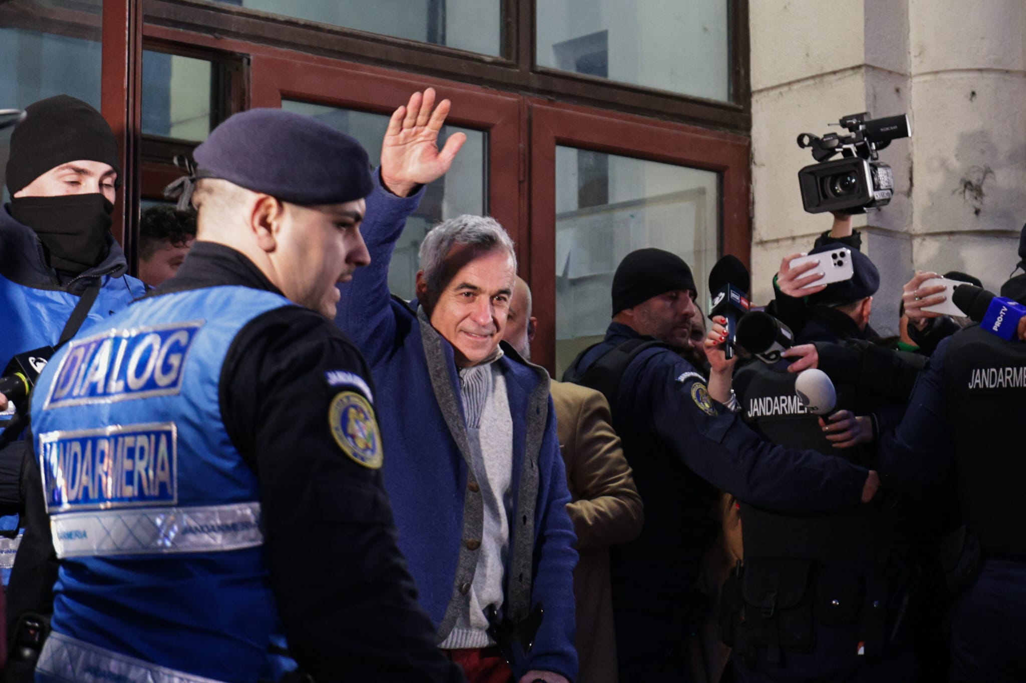 Concertul de 1 martie al unei trupe românești, anulat după ce cântăreții l-au susținut public pe Călin Georgescu: „Atâta prostie”