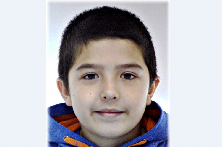 Óriási a baj! Eltűnt egy 13 éves kisfiú Tiszaújvárosban: mindenki Olivért keresi