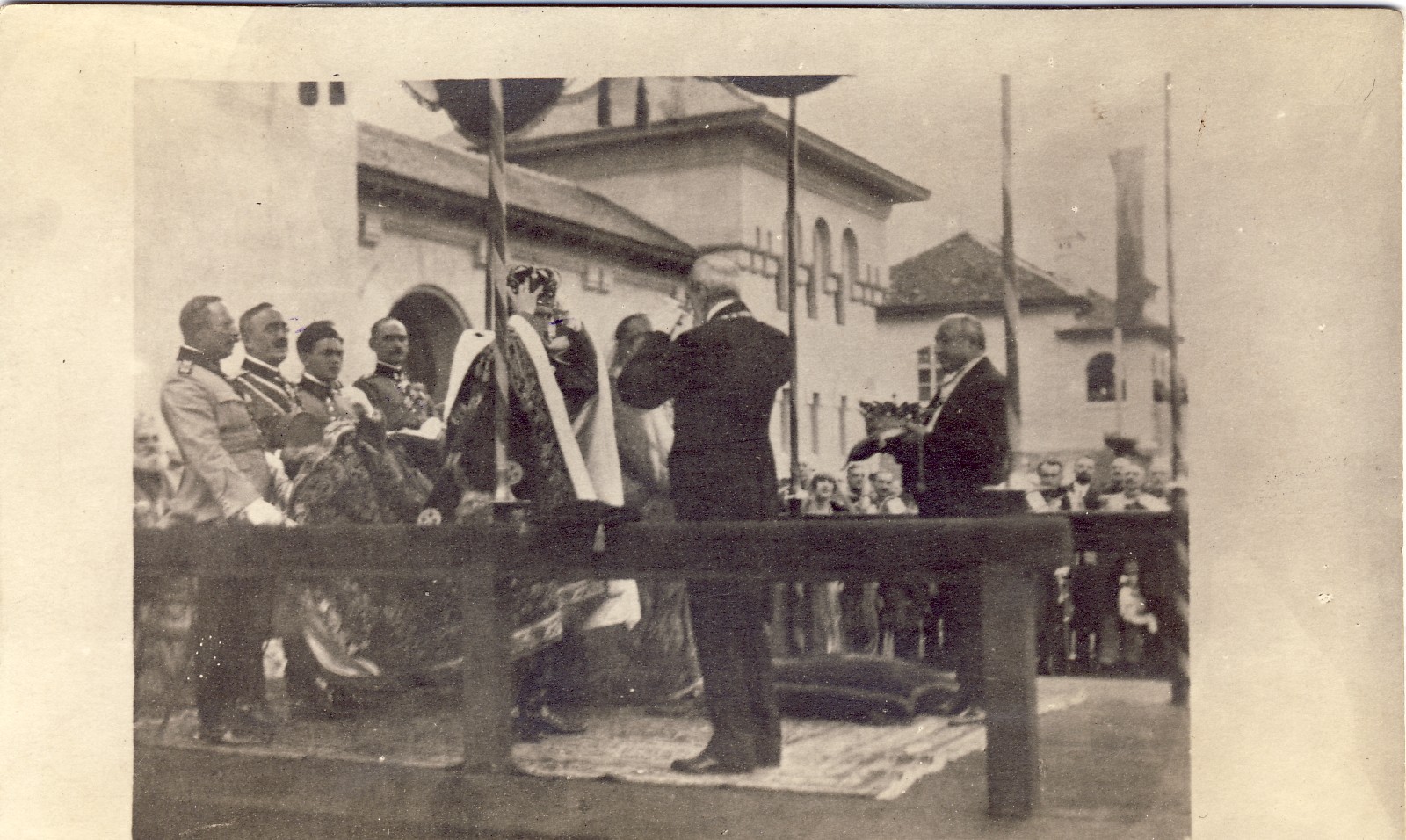 REPORTAJ/ Încoronarea din 1922 a Regelui Ferdinand și Reginei Maria, momentul în care lumea a privit spre România. Iată cât de fastuos a fost | DETALII și IMAGINI DOCUMENT