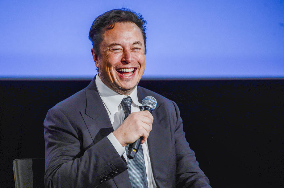 Elon Musk a slăbit 9 kilograme fără să meargă la sală. Ce dietă a ținut, „la recomandarea unui bun prieten”